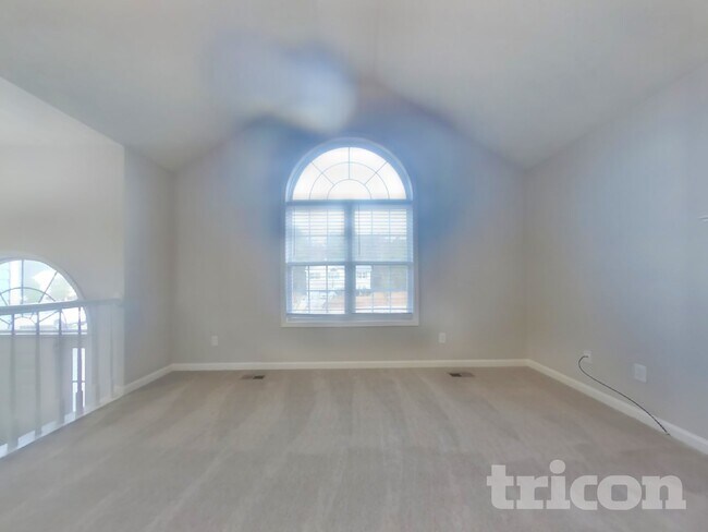 Building Photo - 217 White Pine Ln