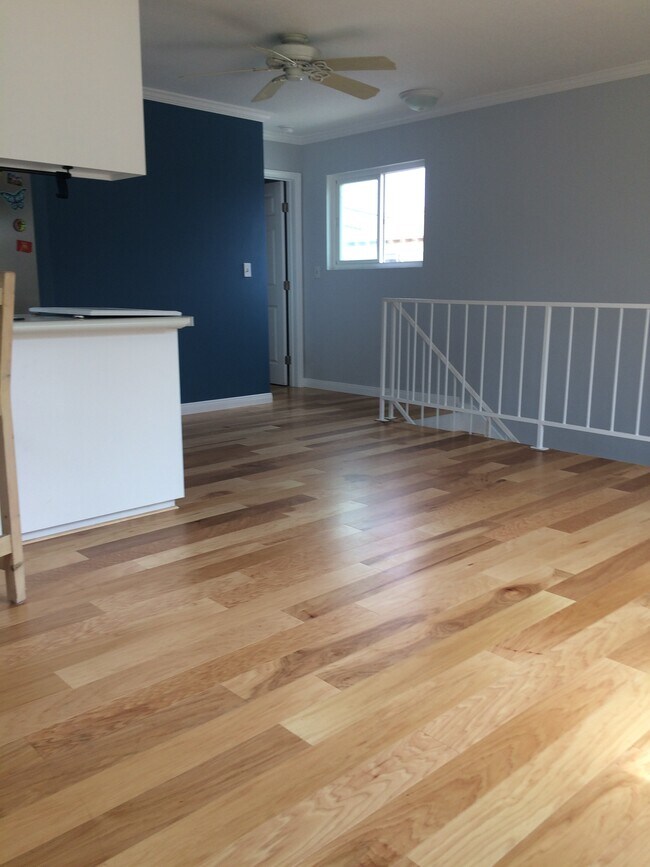 Upstairs Living / dining room - 131 14th St