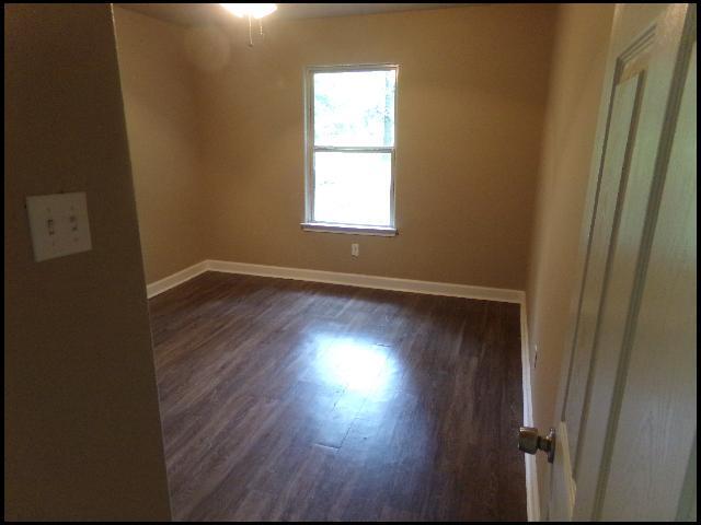 Building Photo - 264 Glenna Ln