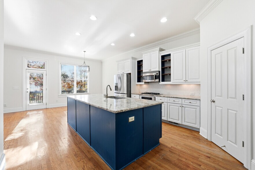 Building Photo - 6961 Fellowship Ln