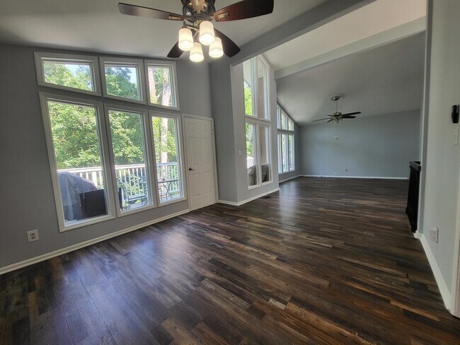 Building Photo - 3106 Point Clear Dr