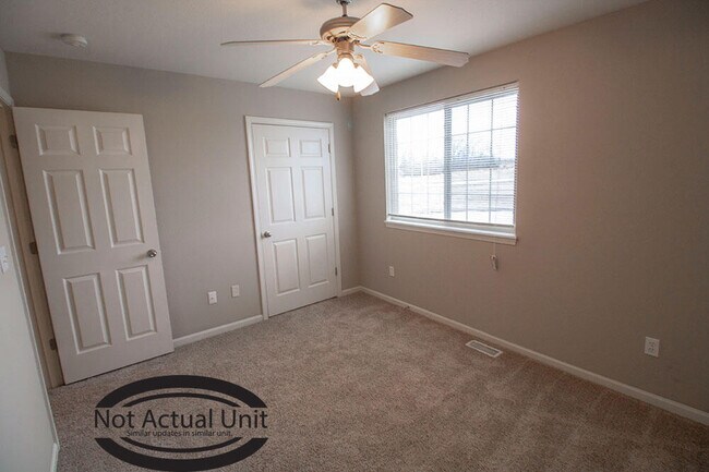 Building Photo - 3912 Snowy Owl Dr