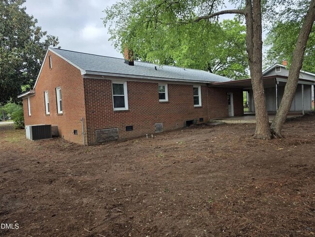 Building Photo - 1305 Erwin Rd