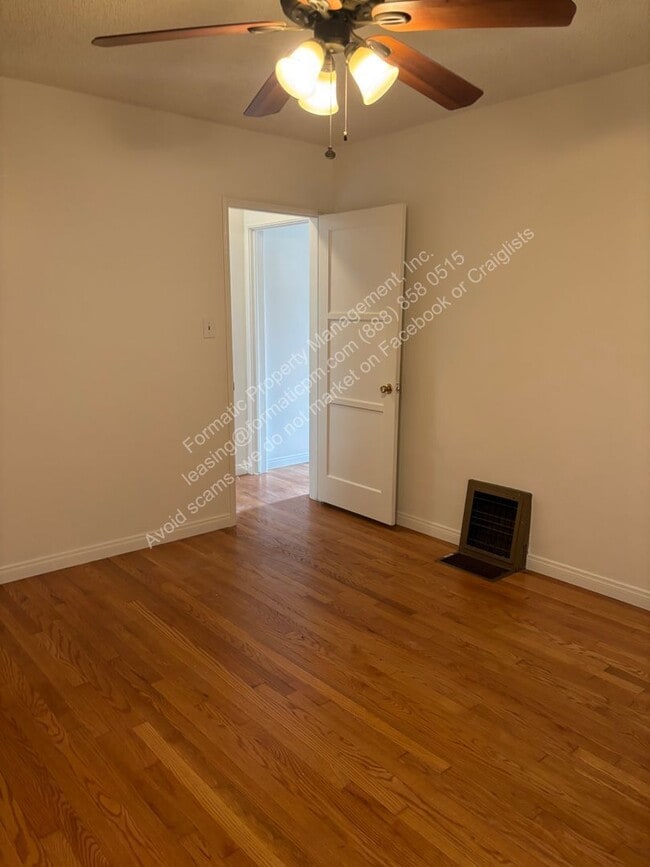 Building Photo - 930 N 1st St