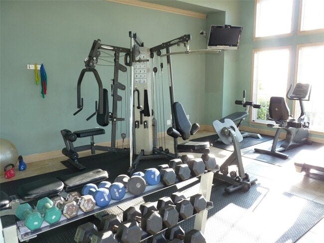 Building Photo - 7000 Seawall Blvd