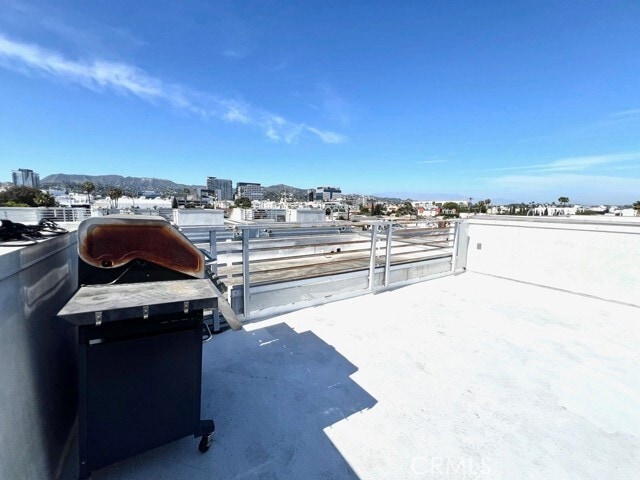 Building Photo - 6016 W Beachwood Ln