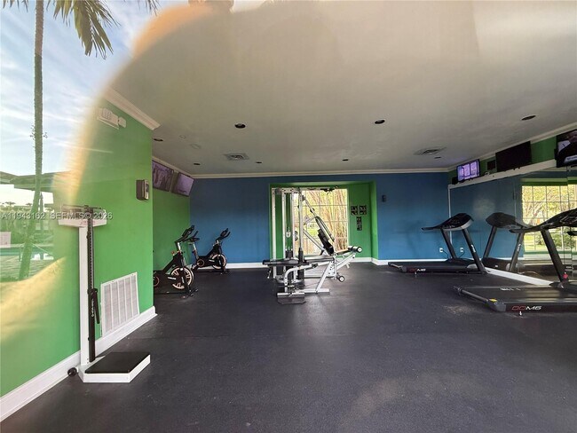 Building Photo - 10773 Cleary Blvd