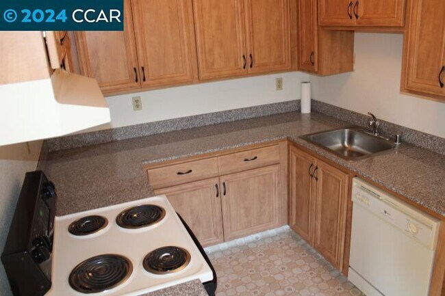 Building Photo - 1531 Liberty St