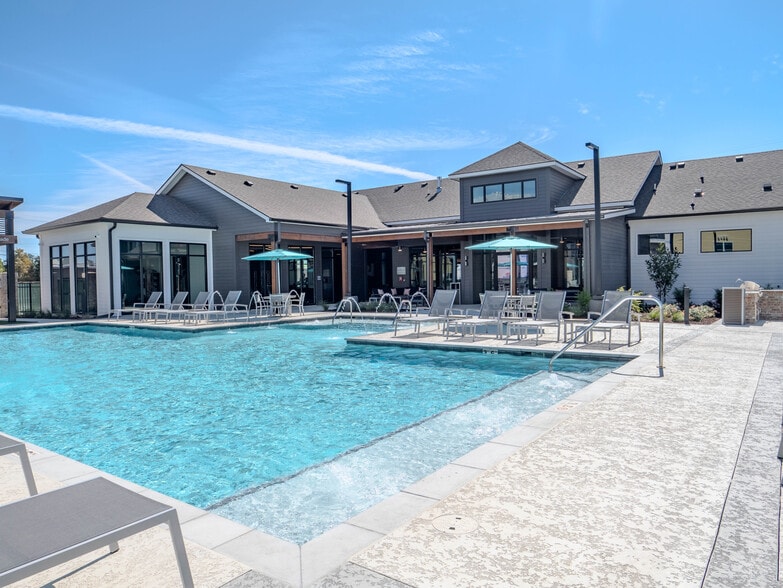 Baja Shelf Pool - The Waters at Promenade