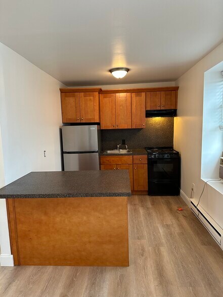 Open Kitchen - 1125 3rd St