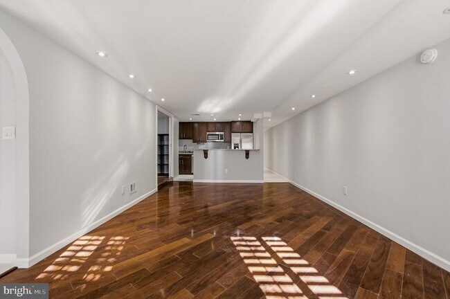 Building Photo - 2117 S St NW