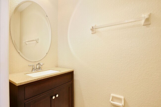 Building Photo - Stylish and Spacious 3/2.5 Townhome with Premium Features and Community Pools