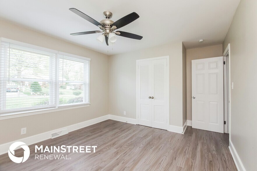 Building Photo - 3624 Sargeant Dr