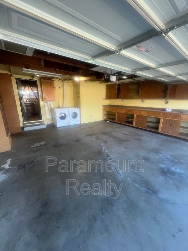 Building Photo - 7698 Redbud Ct