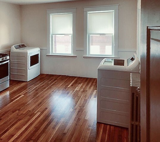 Building Photo - 19 Oliver St