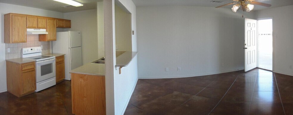 Building Photo - 411 E Central Texas Expy