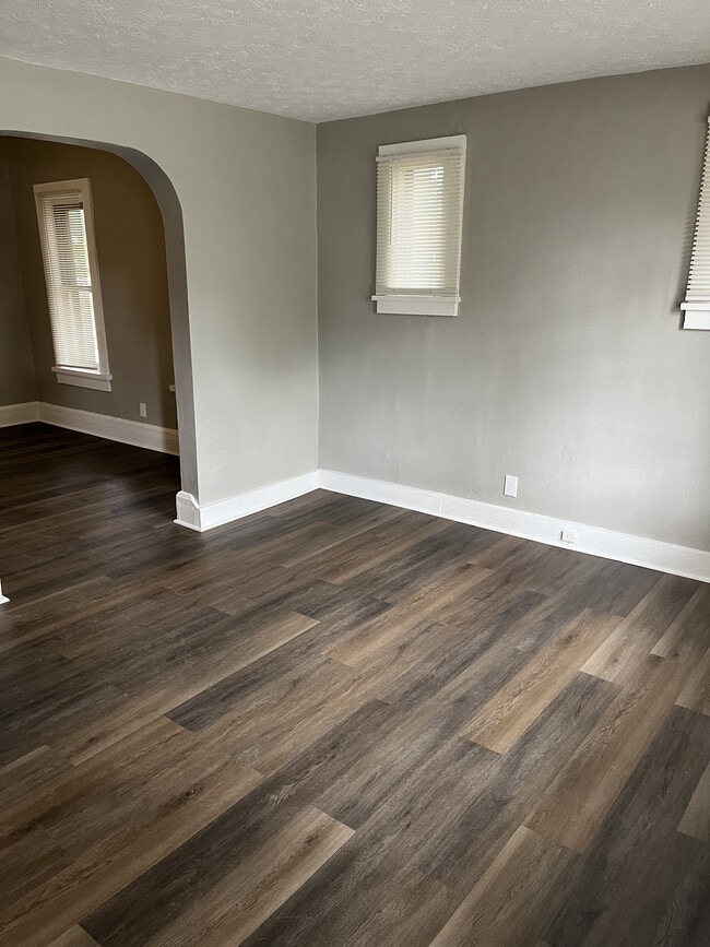 Building Photo - 1670 3rd St