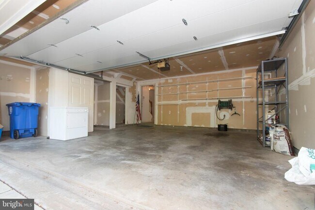 Building Photo - 22 Calabash Ct
