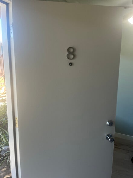 Primary Photo - 20033 Saticoy St