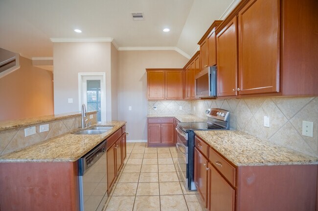 Building Photo - 20226 Blue Lake View Ln