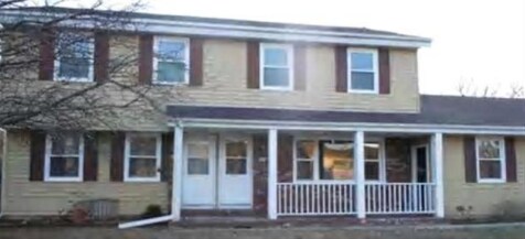 Exterior - Front - 981 Armour Rd