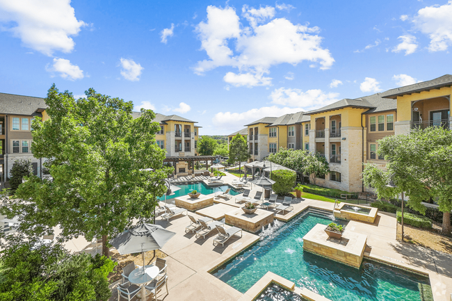 Building Photo - Grand at The Dominion Apartments