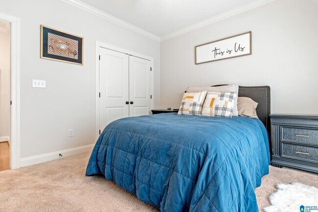 Building Photo - 277 Kinross Circle