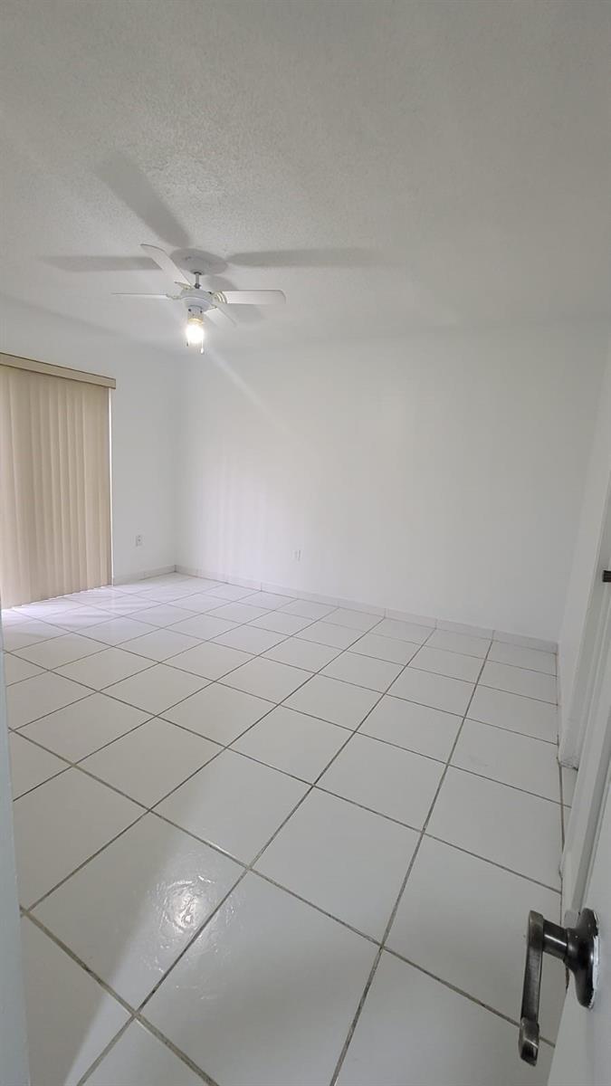 Building Photo - 6882 NW 173rd Dr