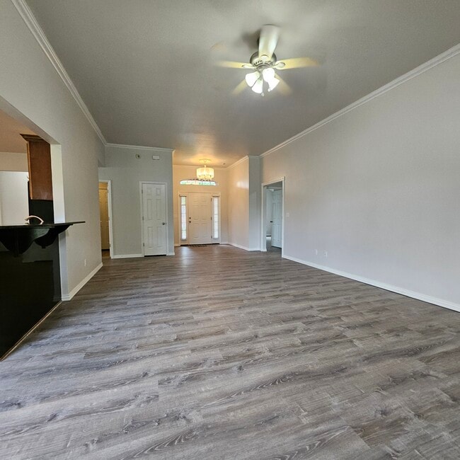 Building Photo - 550 McKissic Spring Rd