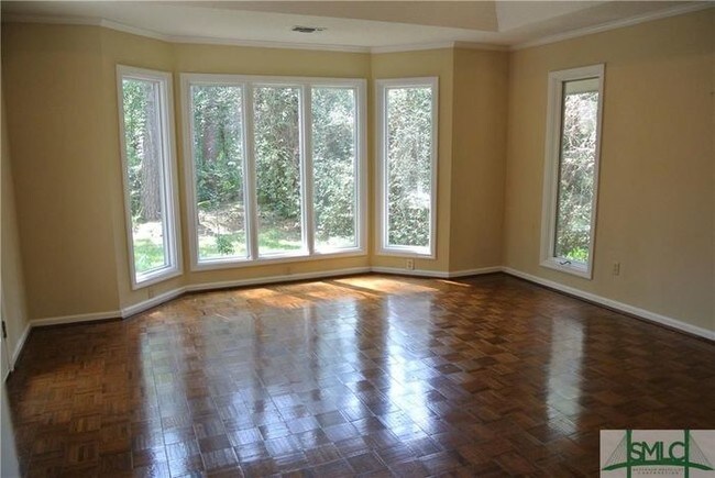 Building Photo - 6 Barnwell Ln