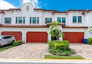 Building Photo - 11670 SW 13th Ln