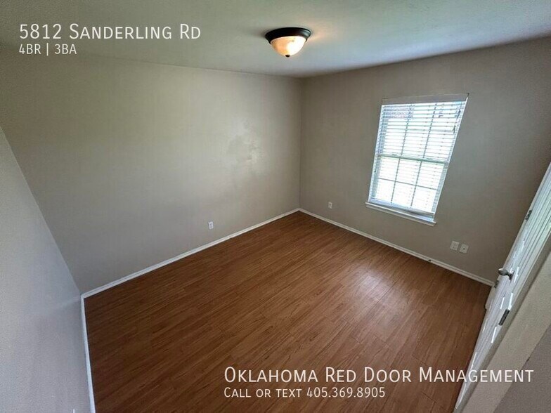 Building Photo - 5812 Sanderling Rd