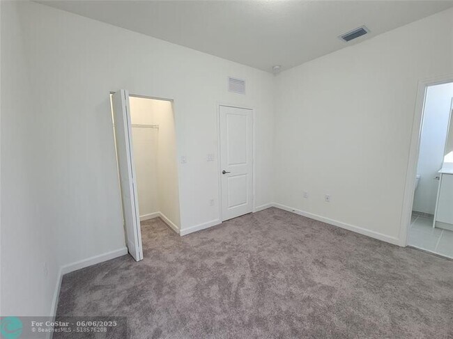 Building Photo - 28637 SW 132nd Ct