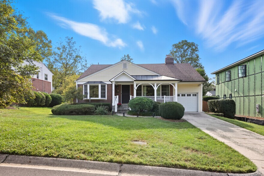 Building Photo - 9418 Balfour Dr