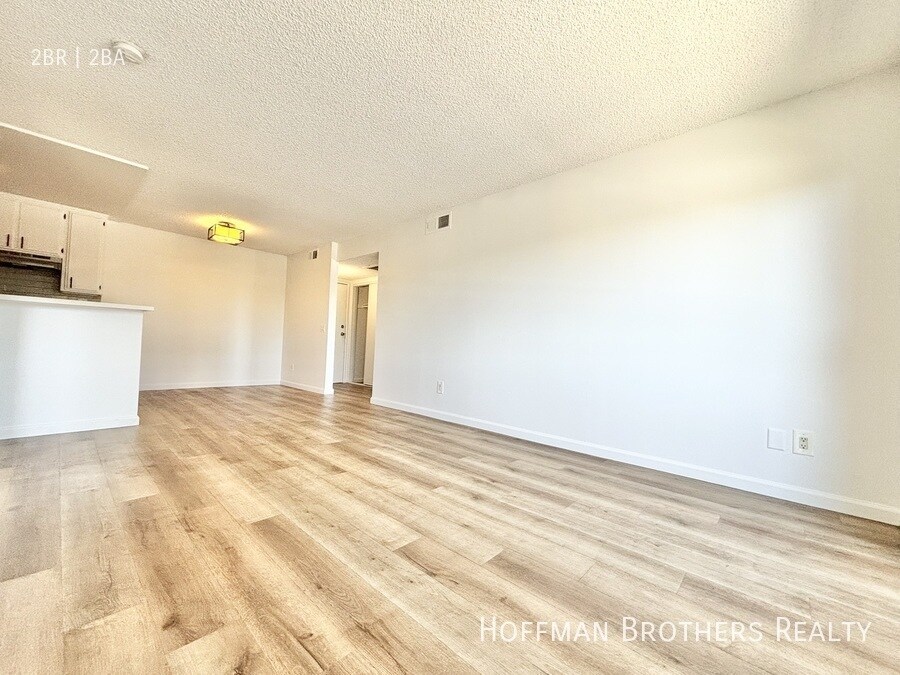 Building Photo - 11817 Victory Blvd