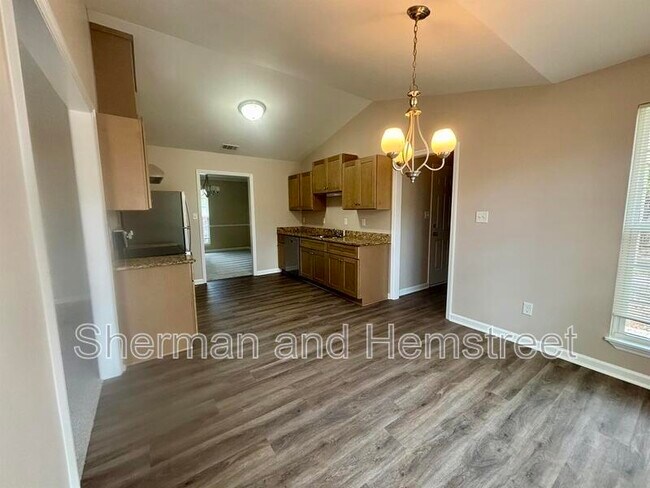 Building Photo - 636 Bridgton Dr