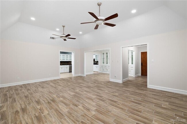 Building Photo - 17 West St