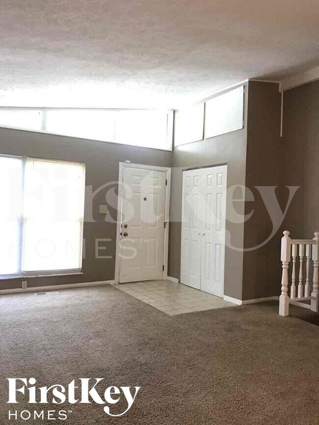 Building Photo - 6321 W Ray St
