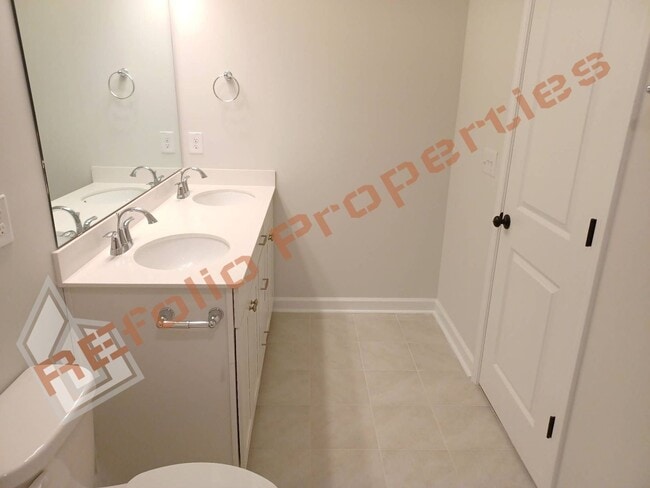 Building Photo - 9104 Kitchin Farms Wy