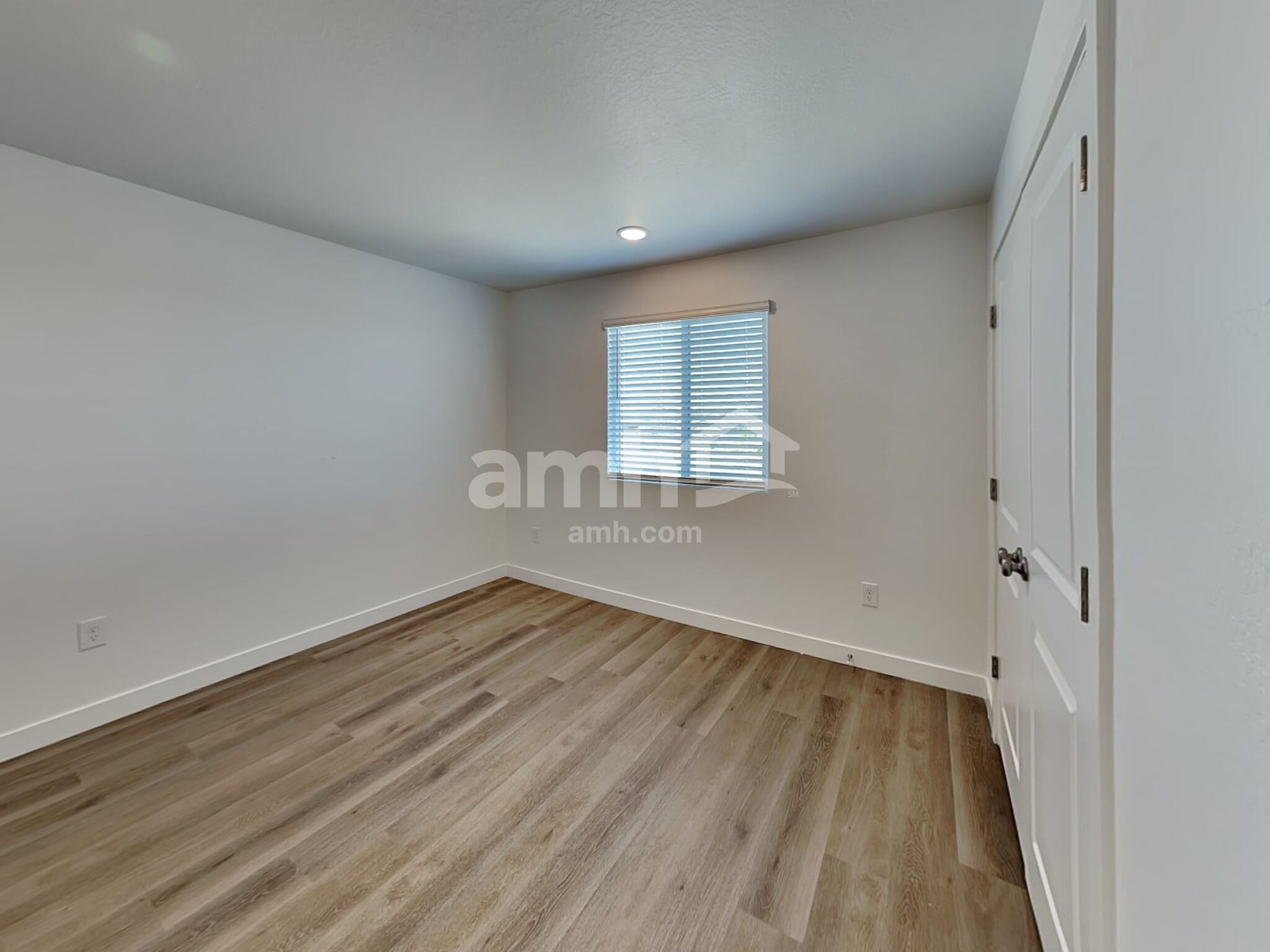 Building Photo - 9717 W Luxton Ln