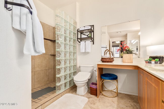 Building Photo - 10136 E Southern Ave