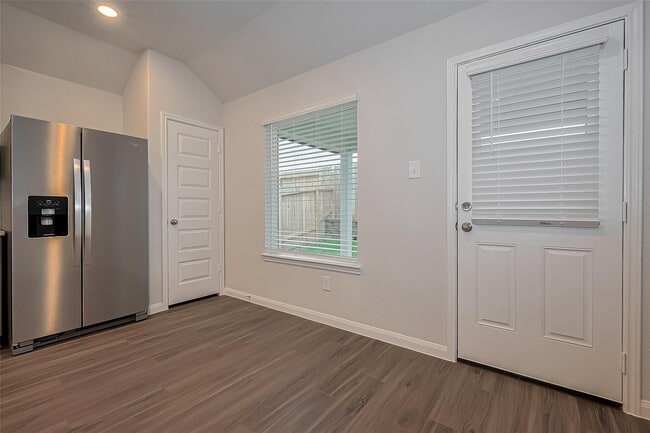 Building Photo - 13625 Goldeye Dr