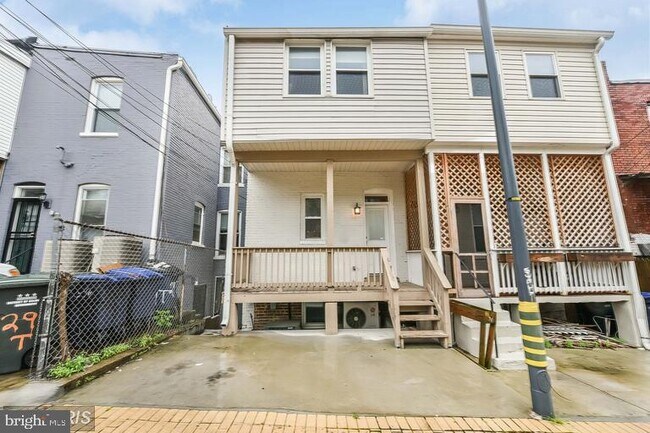 Building Photo - 31 T St NW