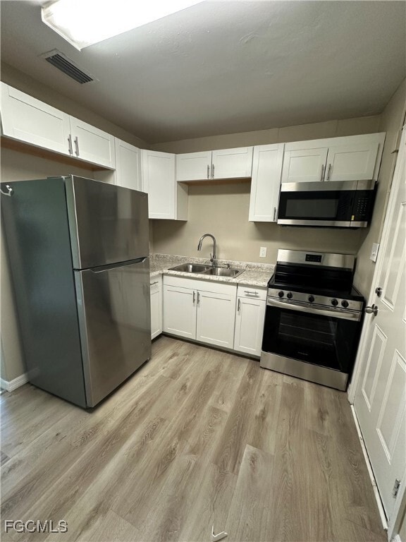 Building Photo - 1111 Palm Ave