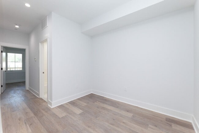 Building Photo - 212 Upshur St NW
