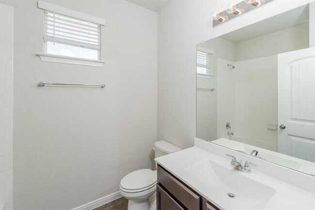 Building Photo - 6621 Kildare Dr