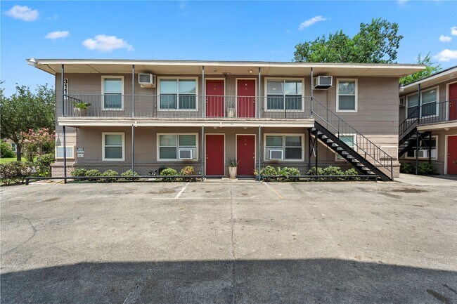 Primary Photo - 3111 Arbor St