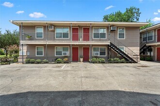 Building Photo - 3111 Arbor St
