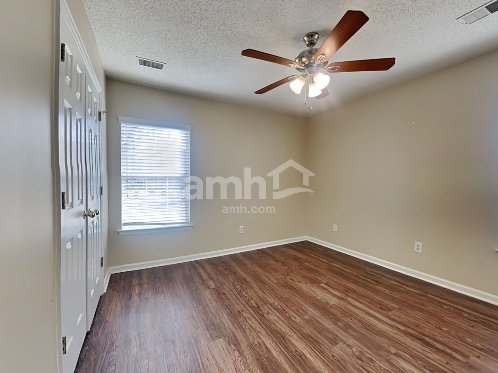 Building Photo - 103 Bill Park Dr