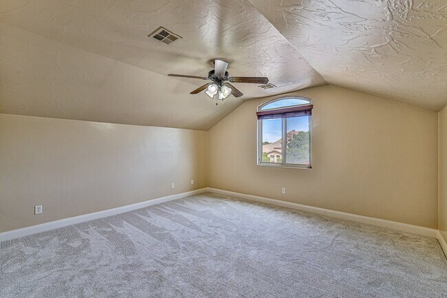 Building Photo - "Spacious 4-Bedroom Retreat with 3,584 Sq ...